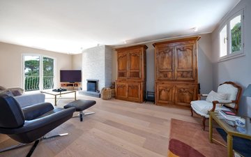 Property slide 17