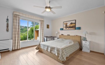 Property slide 10