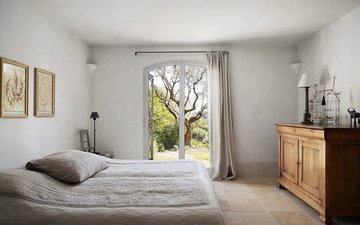 Property slide 10