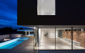 Property slide 8