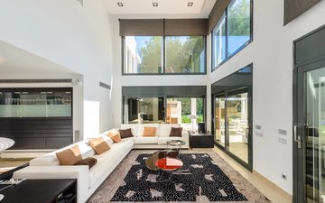 Property slide 18