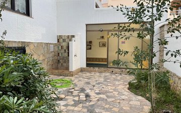 Property slide 9