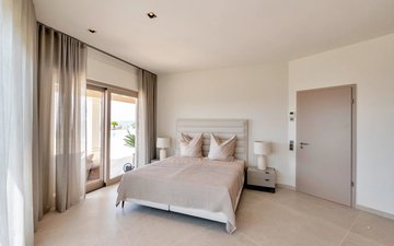 Property slide 20