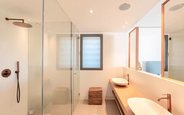 Property slide 20