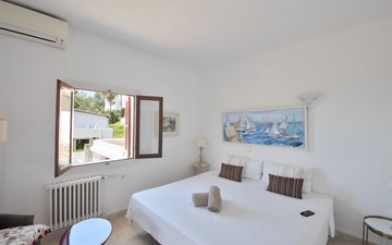 Property slide 20