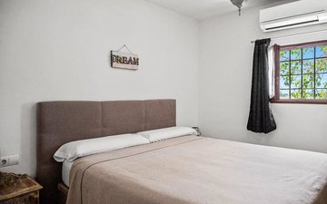 Property slide 17