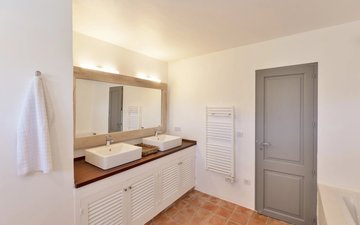 Property slide 16