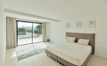 Property slide 18