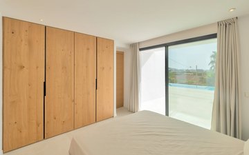 Property slide 20