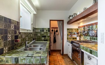 Property slide 10