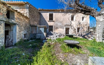 Property slide 17