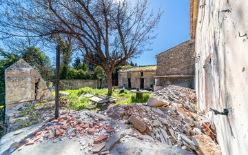 Property slide 18