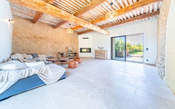 Property slide 14