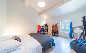 Property slide 15
