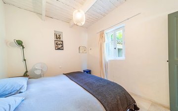 Property slide 17