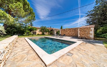 Property slide 10