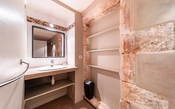 Property slide 16