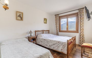 Property slide 8