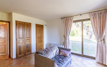 Property slide 10