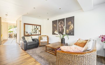 Property slide 10