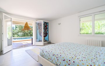 Property slide 6