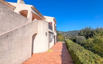 Property slide 10