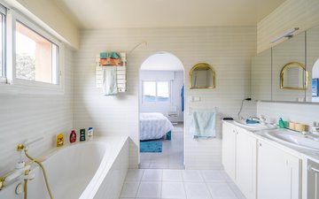 Property slide 10
