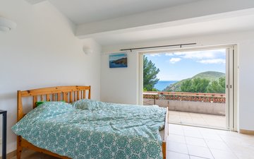Property slide 8