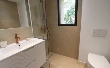 Property slide 14