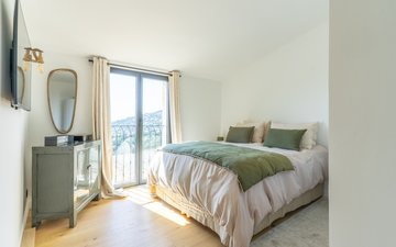 Property slide 12