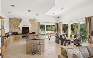 Property slide 7