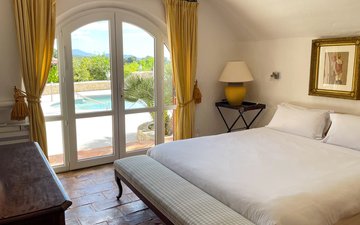 Property slide 17