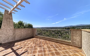Property slide 20