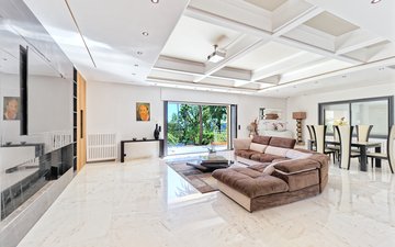 Property slide 10