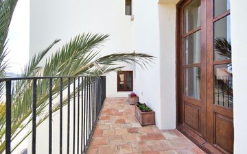 Property slide 14
