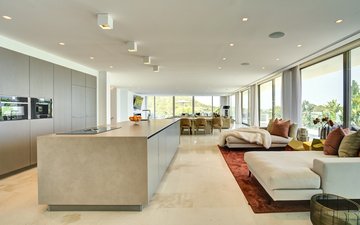 Property slide 17