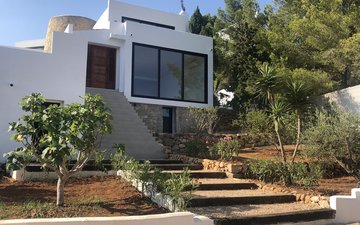 Property slide 4