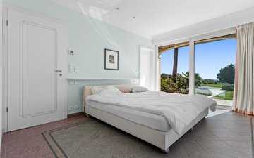 Property slide 19