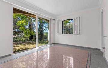 Property slide 20