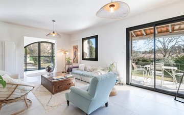 Property slide 10