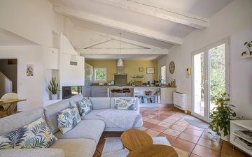 Property slide 16