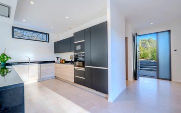Property slide 10