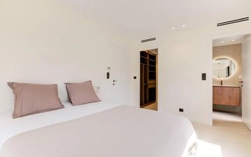 Property slide 17