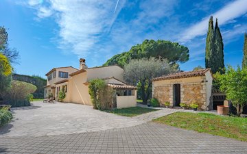 Property slide 19