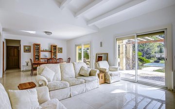Property slide 8