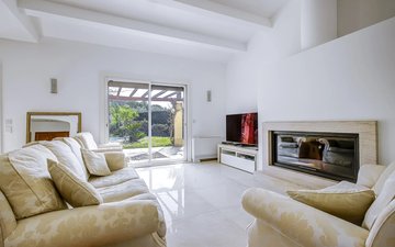 Property slide 9