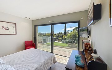 Property slide 6