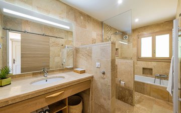 Property slide 16