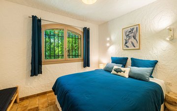 Property slide 18