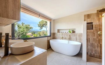 Property slide 16